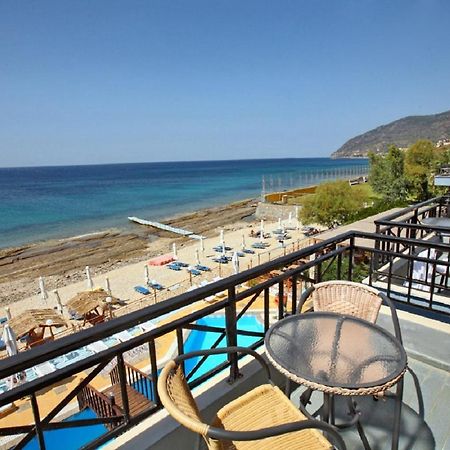 Pebble Beach Hotel Пломарион Экстерьер фото